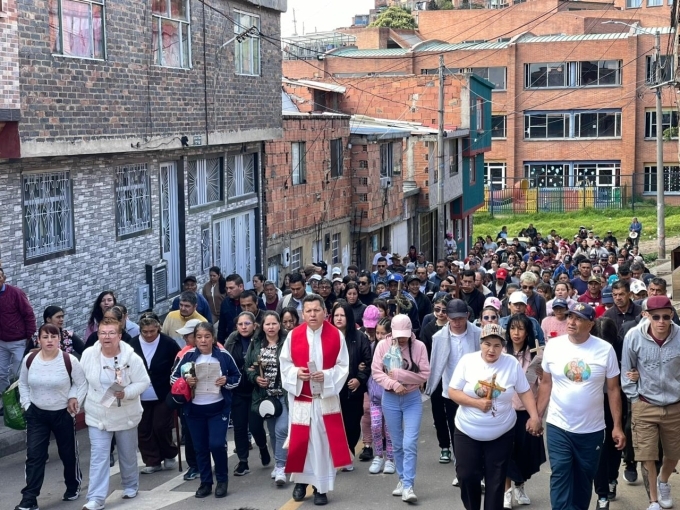 Vía Crucis Semana Santa 2025